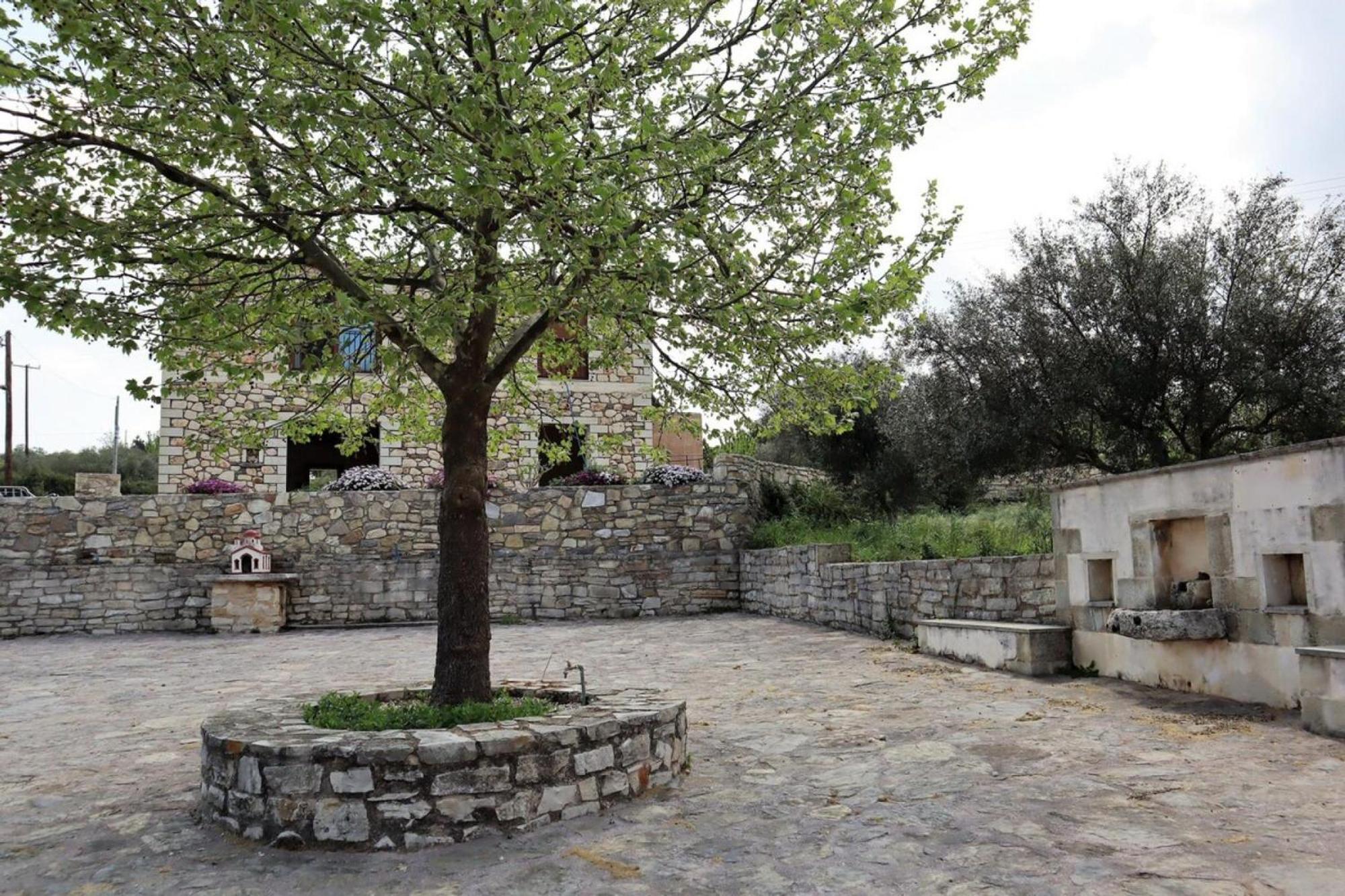 Traditional Villa In Πεμόνια Εξωτερικό φωτογραφία